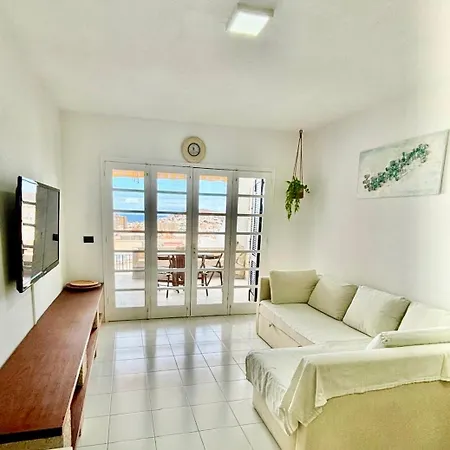 Sunny Cristianos- Sea View